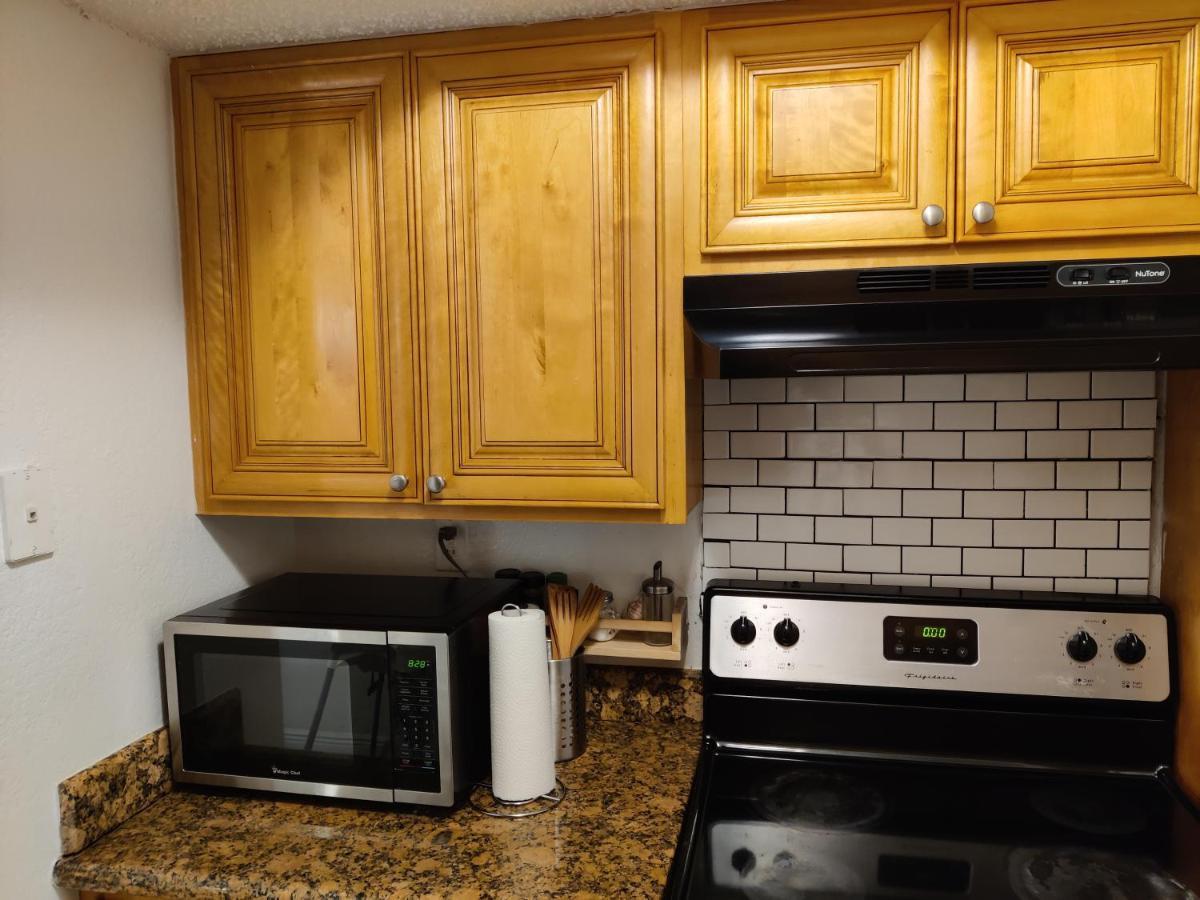 Centauri Vacation Rentals Beautiful 2-Bedroom Condo, Near All Orlando Attractions, Free Parking & Wi-Fi, King Bed מראה חיצוני תמונה