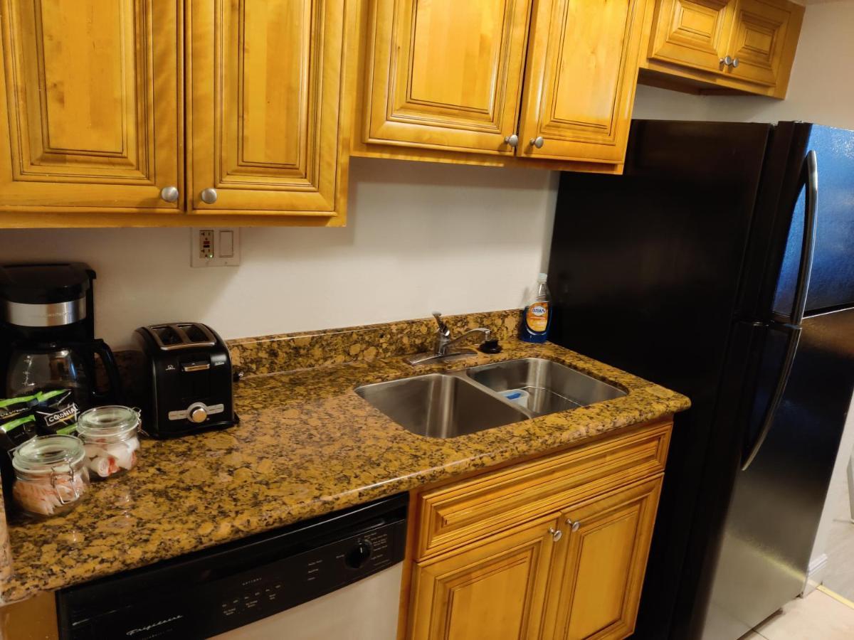 Centauri Vacation Rentals Beautiful 2-Bedroom Condo, Near All Orlando Attractions, Free Parking & Wi-Fi, King Bed מראה חיצוני תמונה